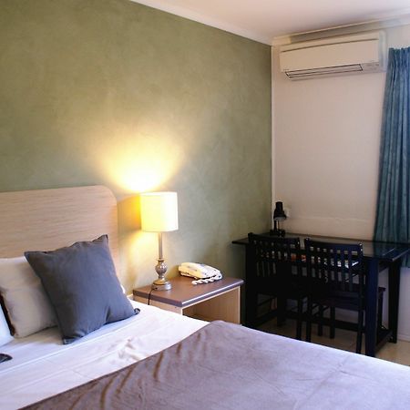 Mackay Motor Inn Bagian luar foto