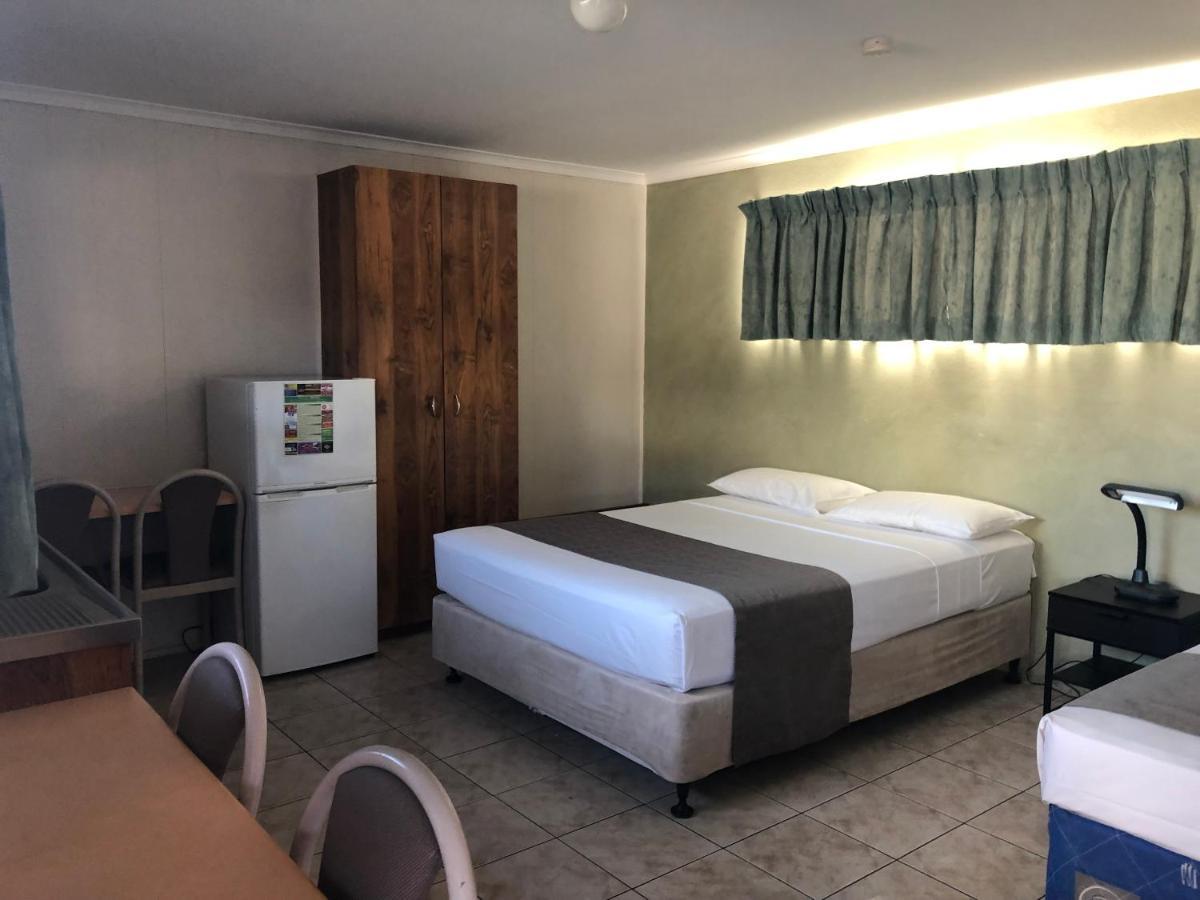 Mackay Motor Inn Bagian luar foto