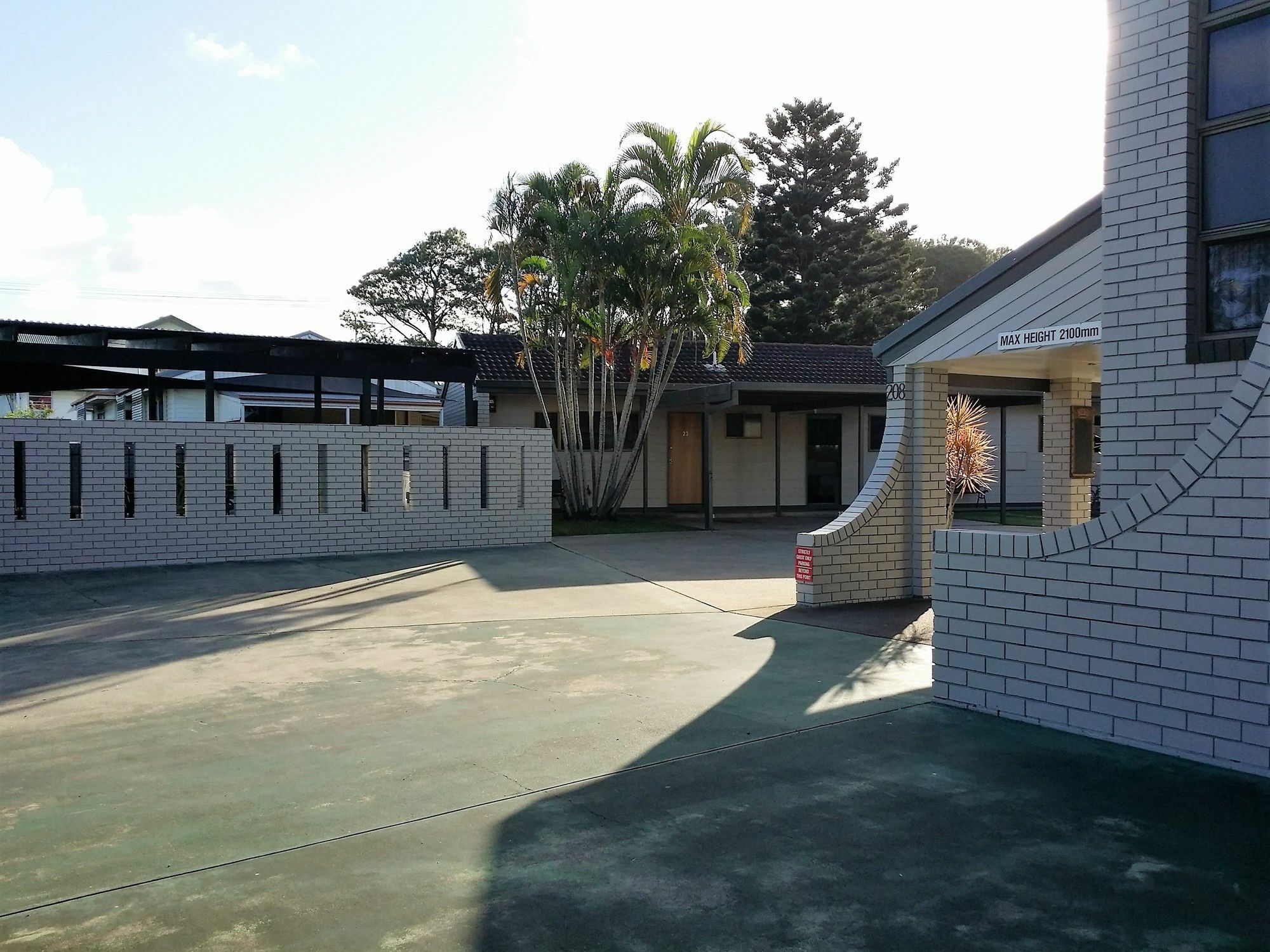 Mackay Motor Inn Bagian luar foto